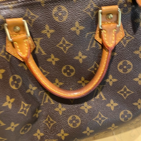 Speedy 30 authentic, comes w/ the dust bag and key 🔐, 💯 authentic ! - Picture 2 of 13